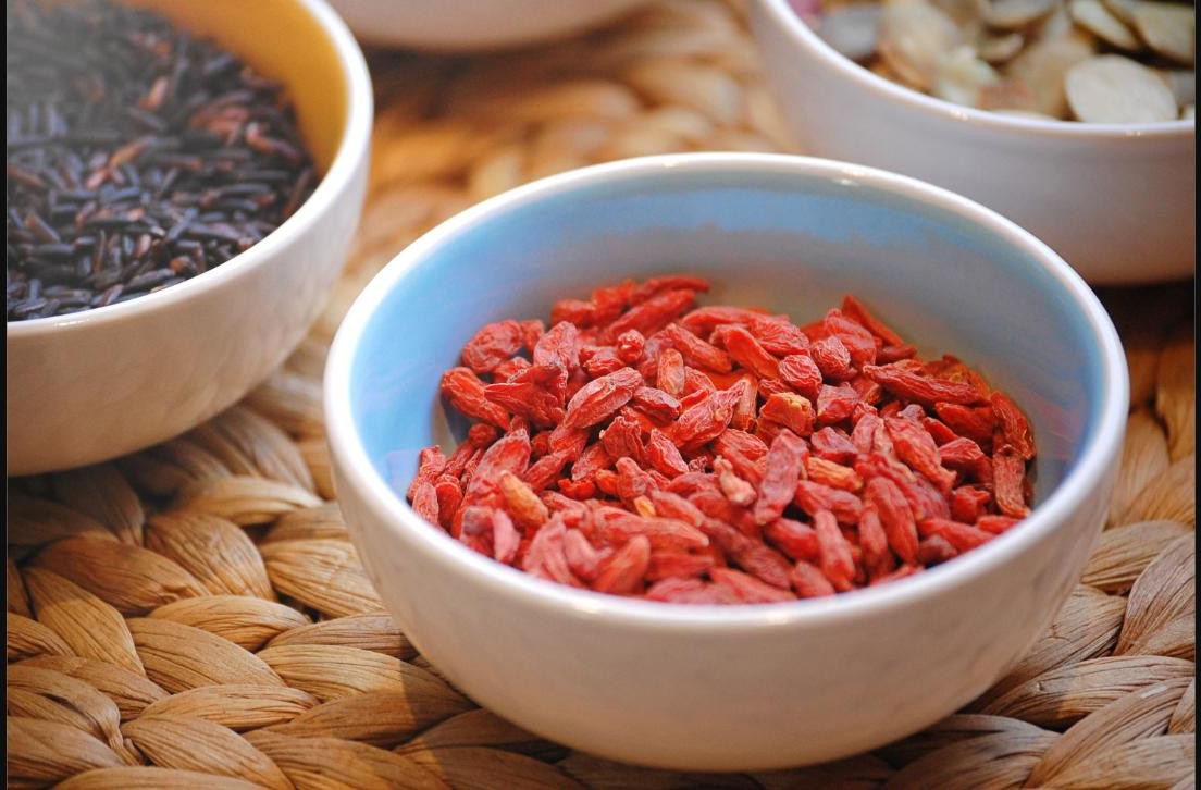 VÔ SINH – HIẾM MUỘN (“Không thể sinh con không phải là dấu chấm hết – Đông y hỗ trợ điều hòa khí huyết, tạng phủ, kinh lạc – đồng hành cùng hành trình tìm con”)